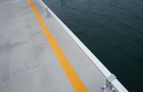 区画分けされた釣り座