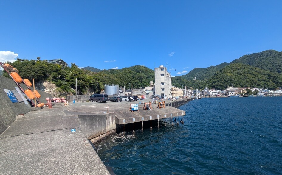 田子漁港 タンク下